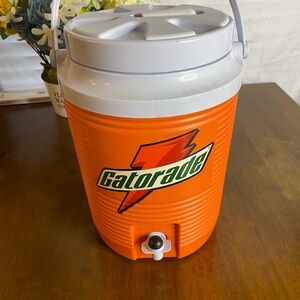 COPY - Vintage 2 Gallon Gatorade Rubbermaid Plastic Drink Cooler Jug 153C Water…